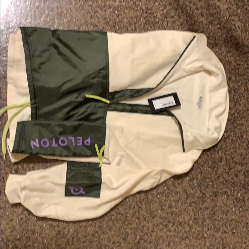 Peloton 1/2 zip fleece